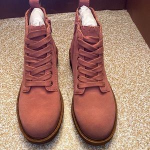 Zodiac Rossi boots- dark blush (pink) suede size 7 (maybe fit 7.5) new in box